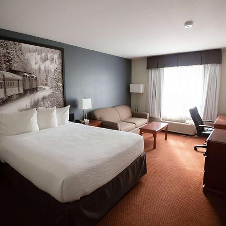 Hotel Super 8 By Wyndham Whitecourt Exteriér fotografie