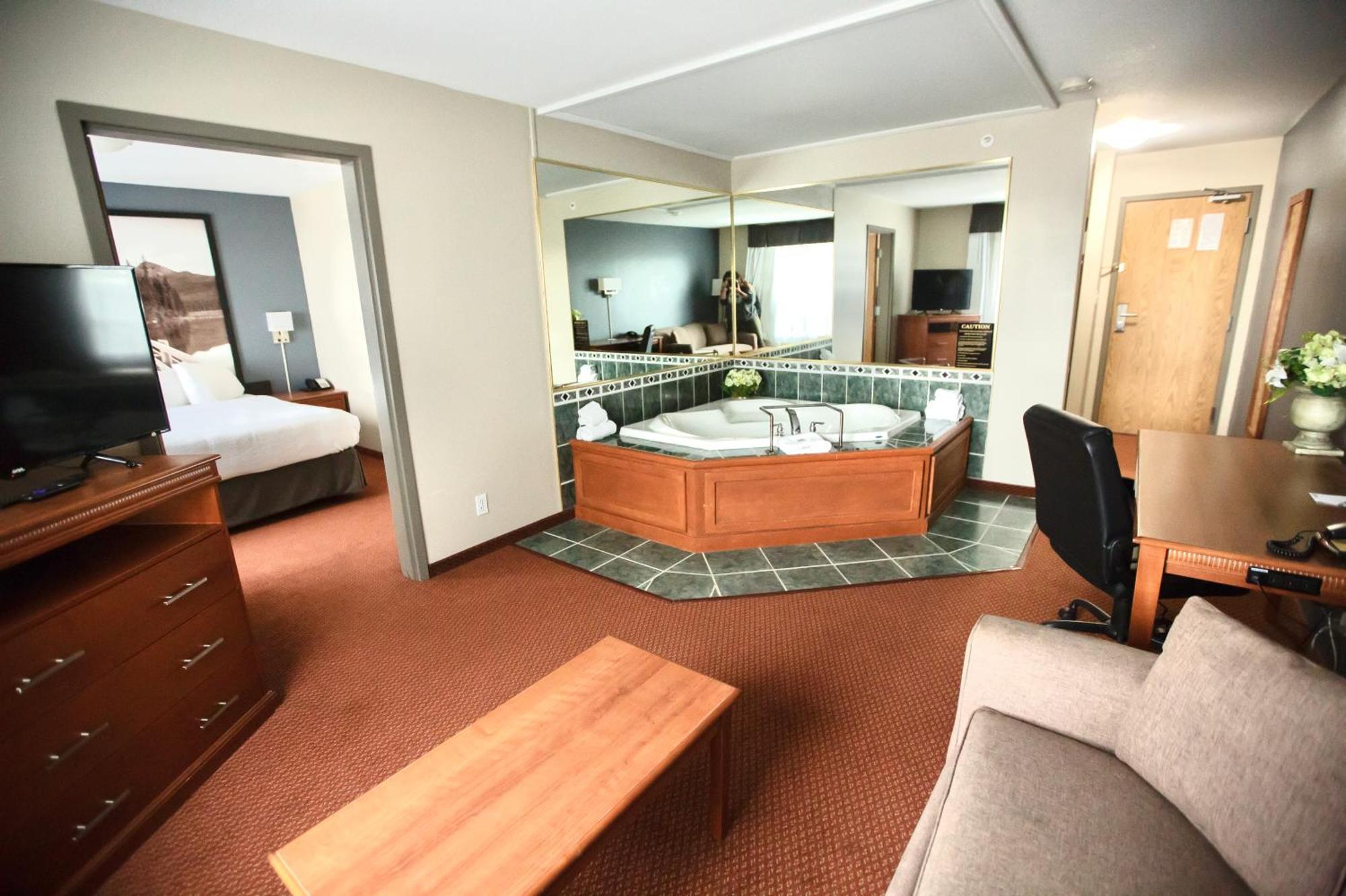 Hotel Super 8 By Wyndham Whitecourt Exteriér fotografie
