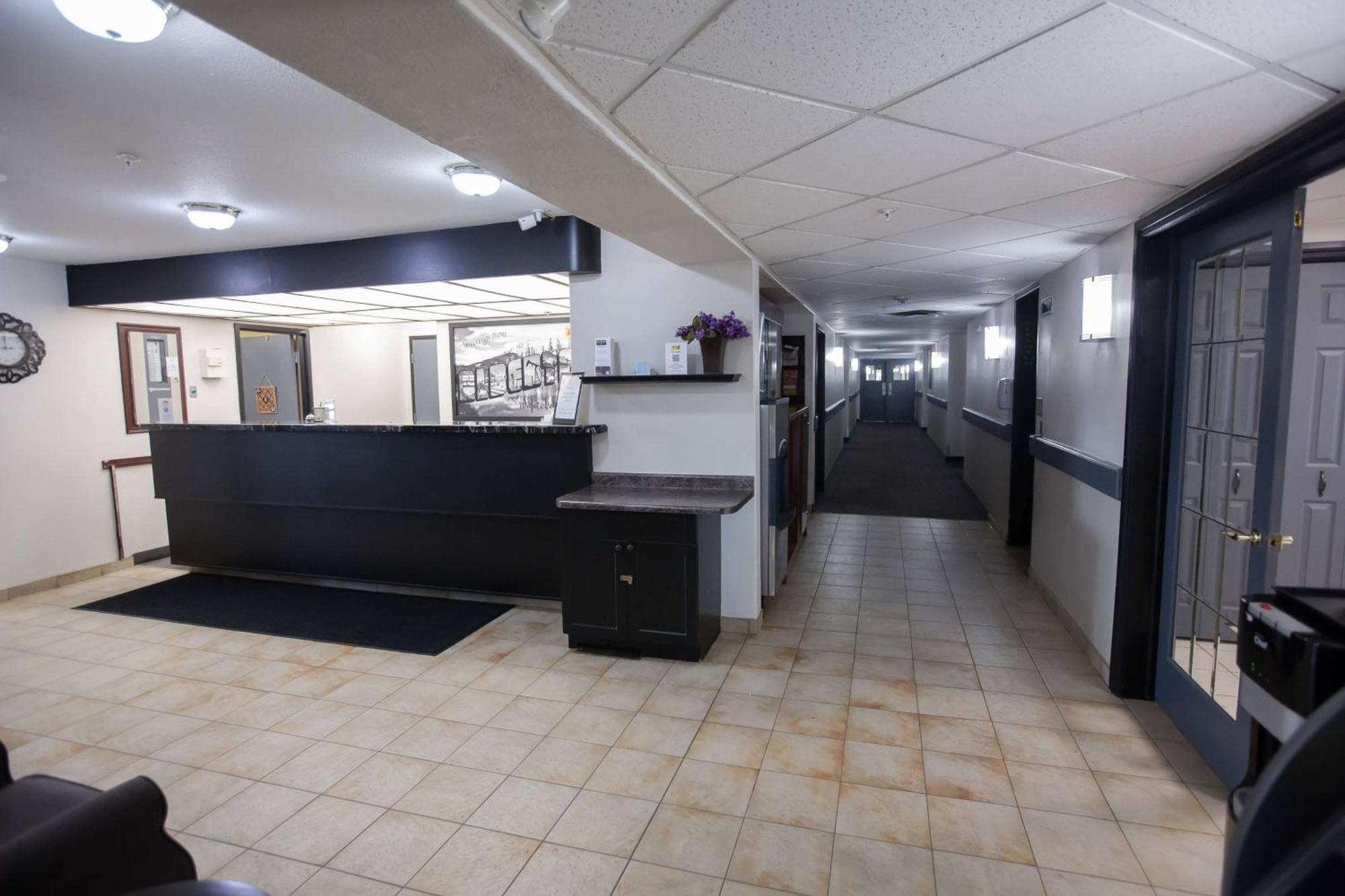 Hotel Super 8 By Wyndham Whitecourt Exteriér fotografie