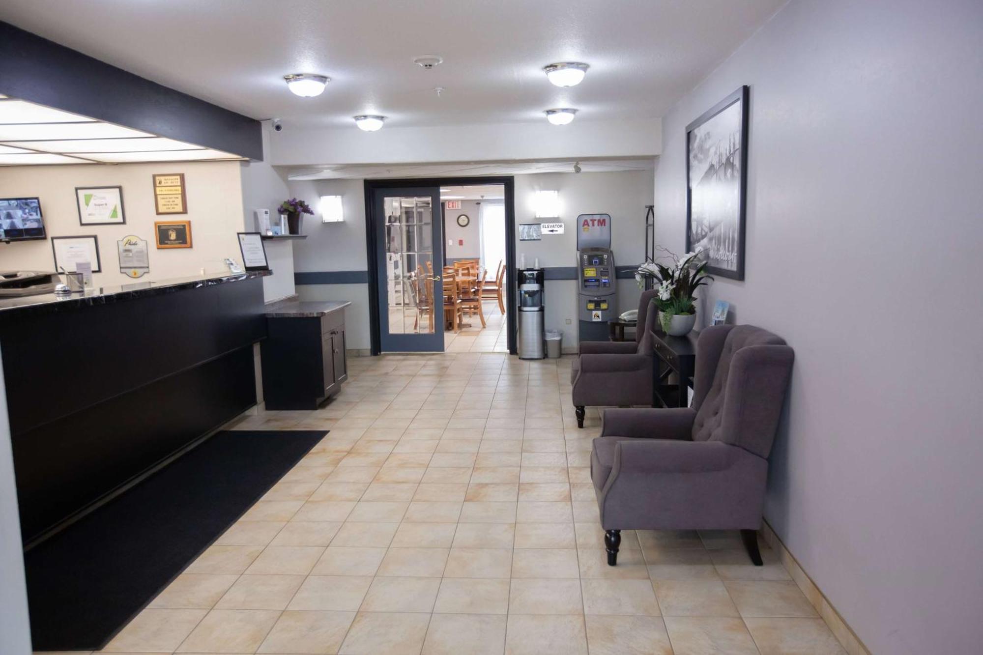 Hotel Super 8 By Wyndham Whitecourt Exteriér fotografie